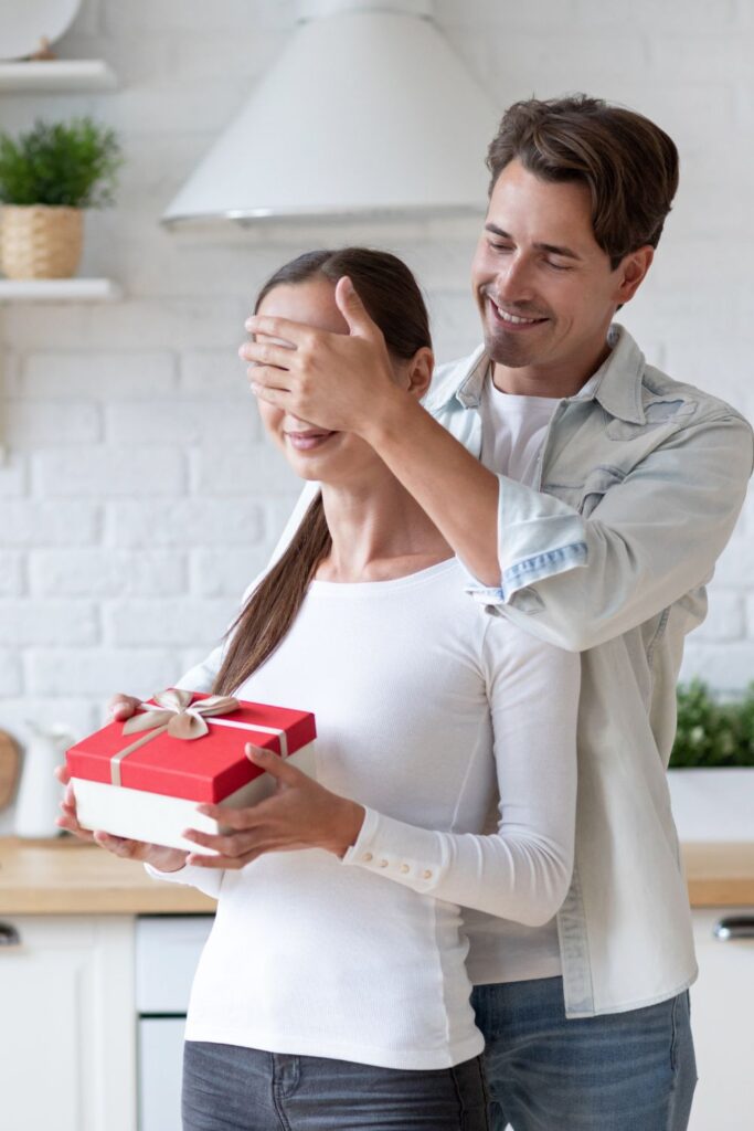 Best Valentine Gift For Girlfriend