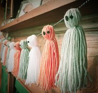 ghosts garland