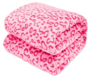 preppy room decor